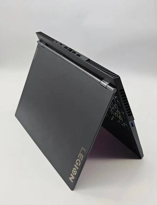 【显卡算力2025/显卡算力TOPS对照表】-第3张图片 【显卡算力2025/显卡算力TOPS对照表】-第3张图片